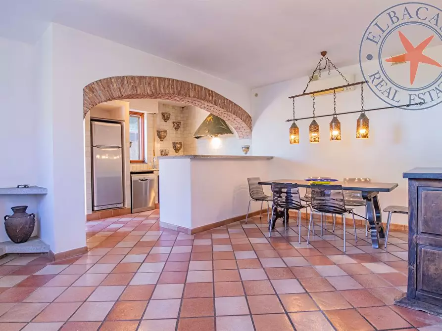 Immagine 1 di Villa in vendita  a Marciana