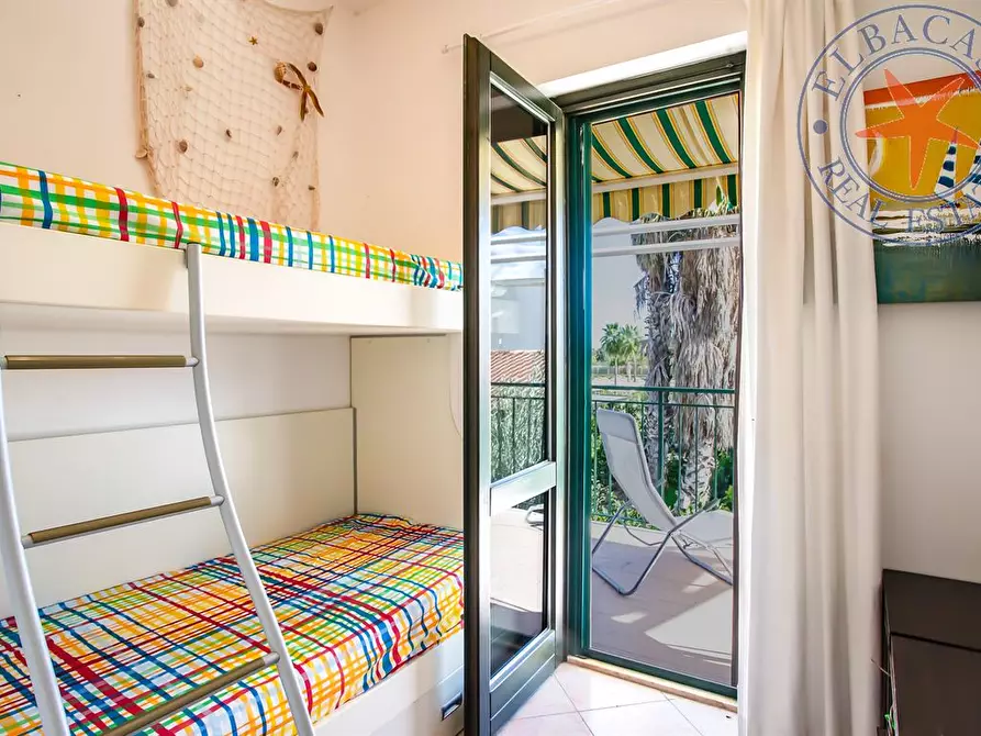 Immagine 5 di Appartamento in vendita  a Campofelice Di Roccella