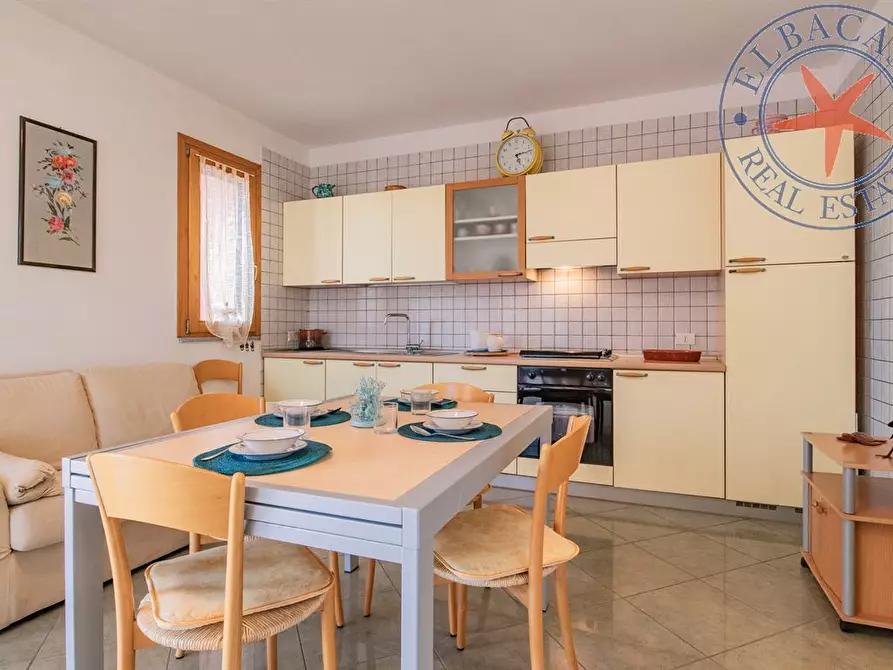 Immagine 2 di Casa semindipendente in vendita  in Via giovanni XXIII a Campo Nell'elba