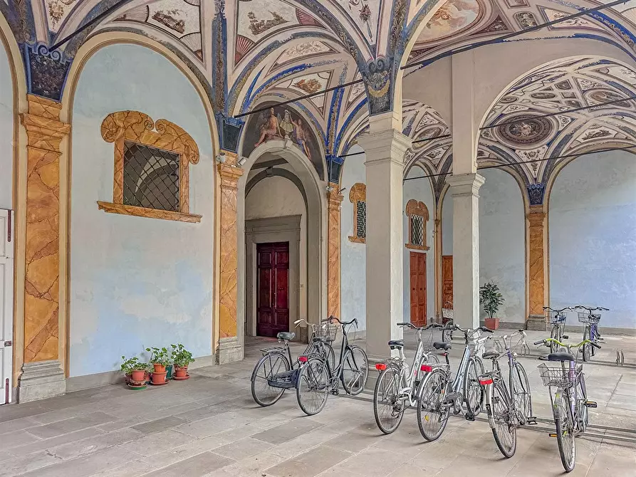 Immagine 5 di Appartamento in vendita  a Firenze