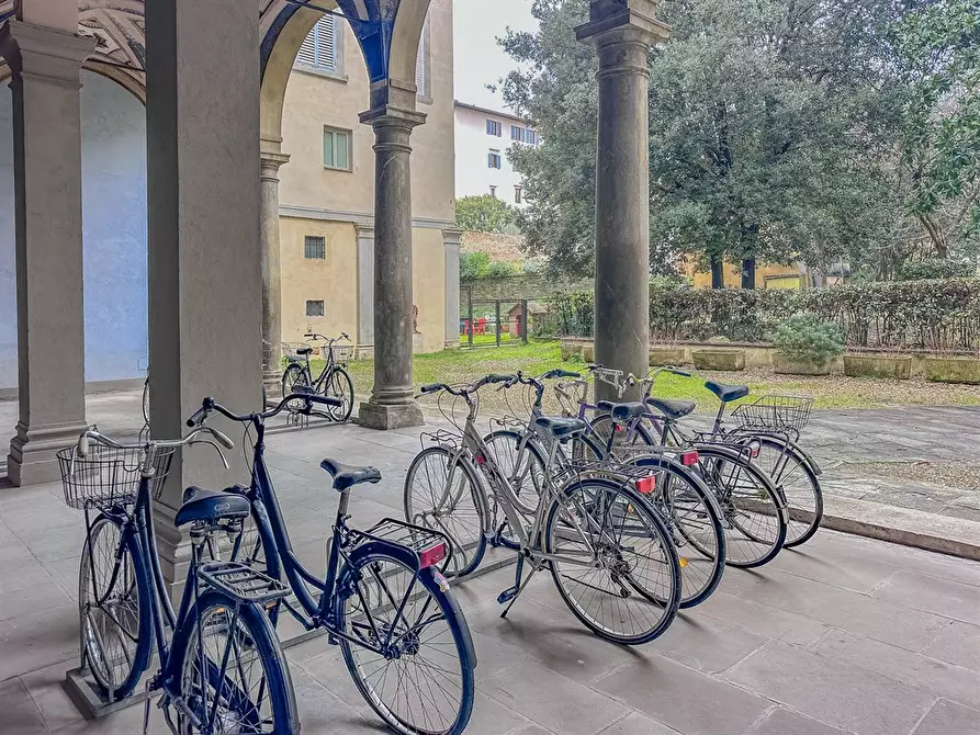 Immagine 7 di Appartamento in vendita  a Firenze