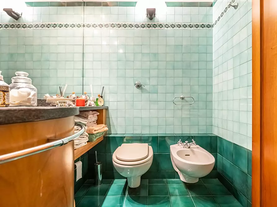 Immagine 8 di Appartamento in vendita  a Milano