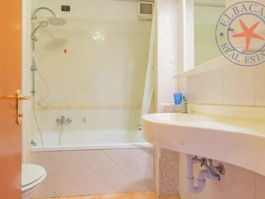 Immagine 7 di Appartamento in vendita  in Localita Naregno snc a Capoliveri