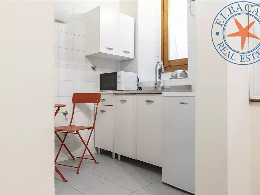 Immagine 8 di Appartamento in vendita  a Firenze