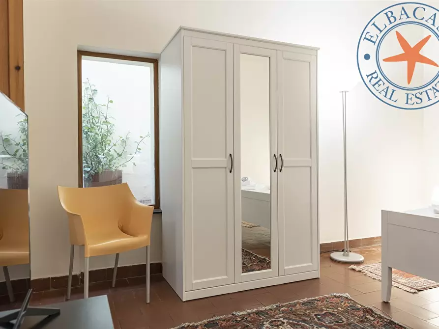 Immagine 4 di Appartamento in vendita  a Firenze