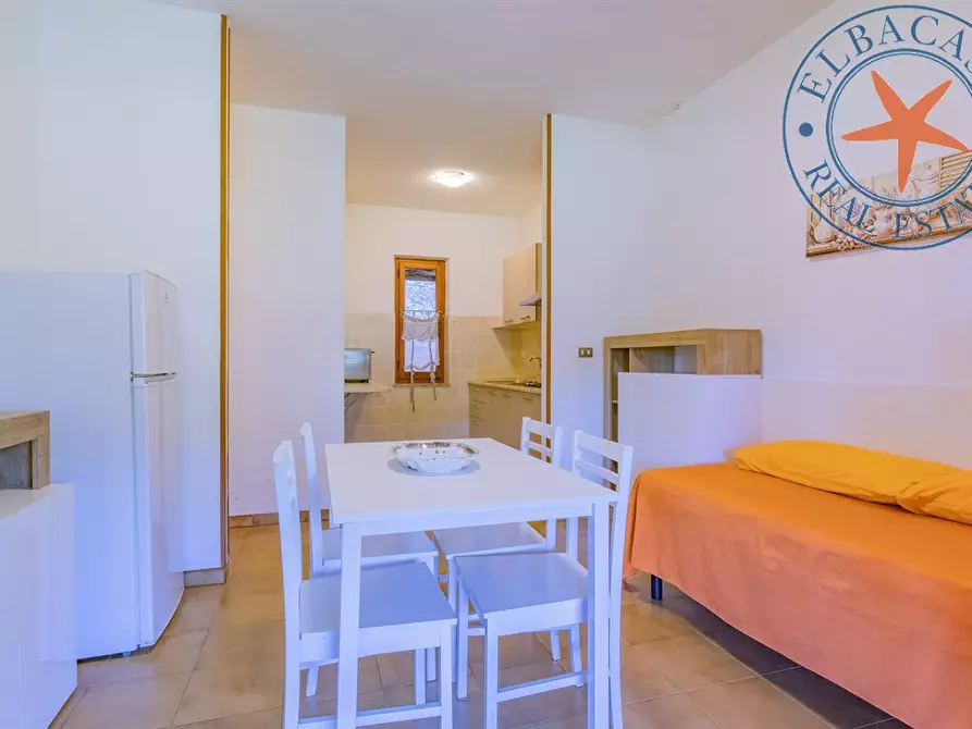 Immagine 1 di Casa indipendente in vendita  a Capoliveri