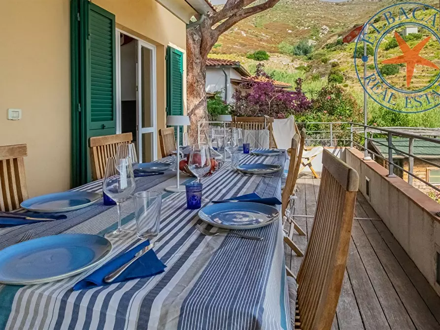 Immagine 2 di Villa in vendita  in via della chiesa 14 a Marciana