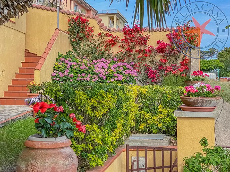 Immagine 6 di Villa in vendita  in VIALE ALCIDE DE GASPERI 11 a Portoferraio
