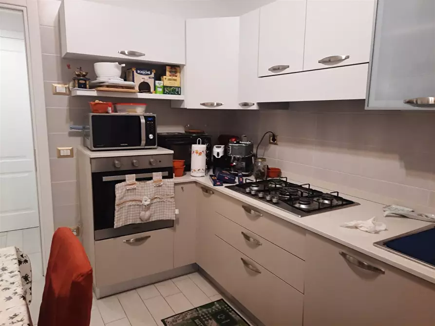 Immagine 5 di Appartamento in vendita  a Livorno