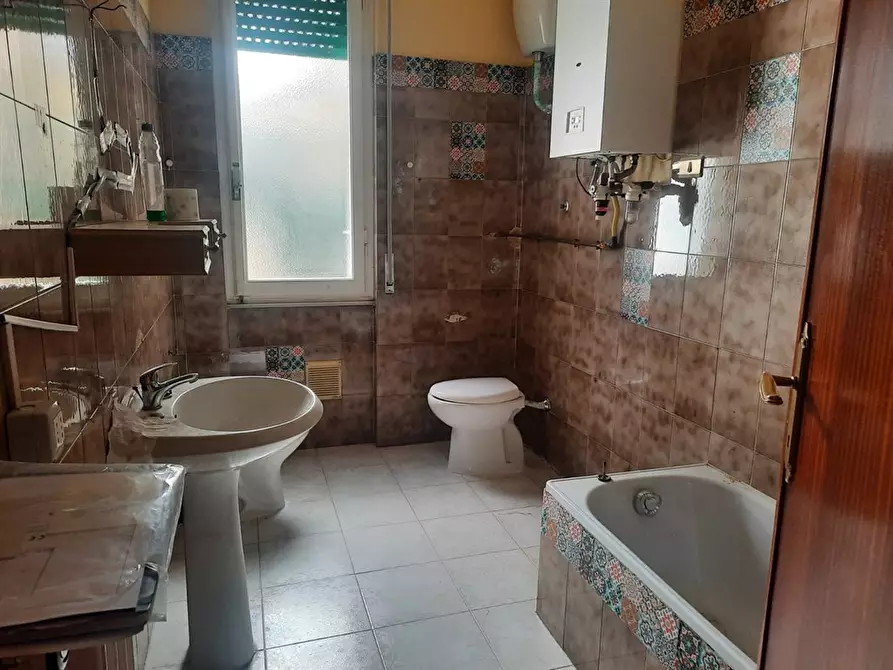 Immagine 3 di Appartamento in vendita  a Livorno