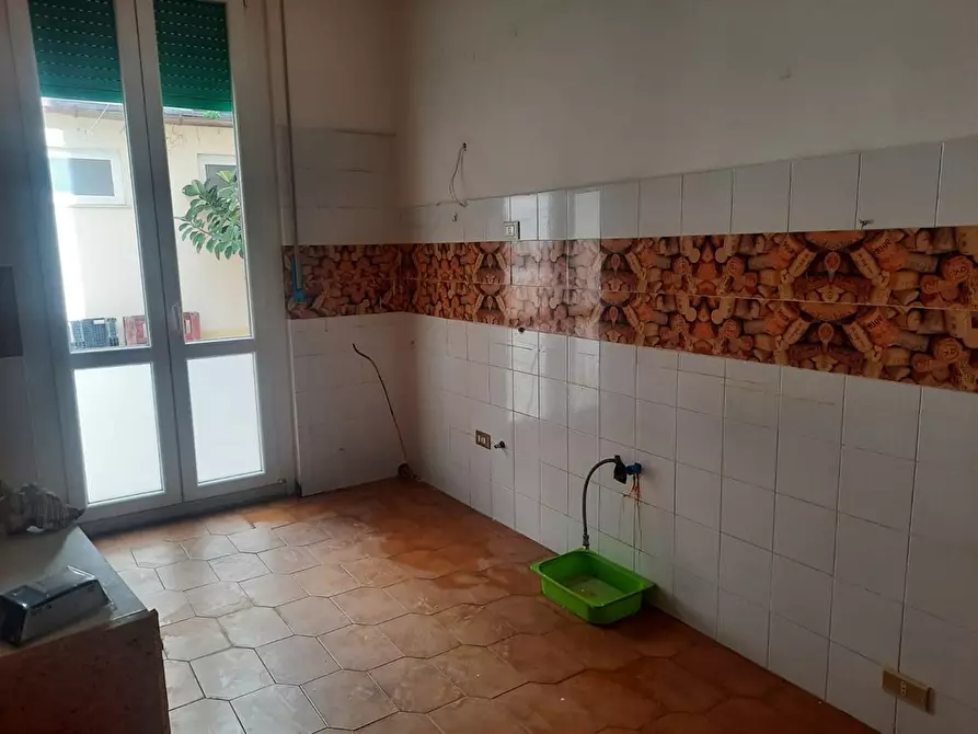 Immagine 1 di Appartamento in vendita  a Livorno