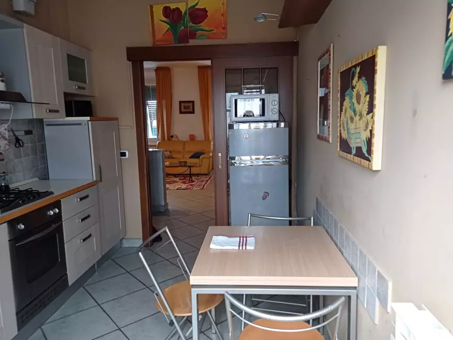 Immagine 5 di Appartamento in vendita  a Livorno