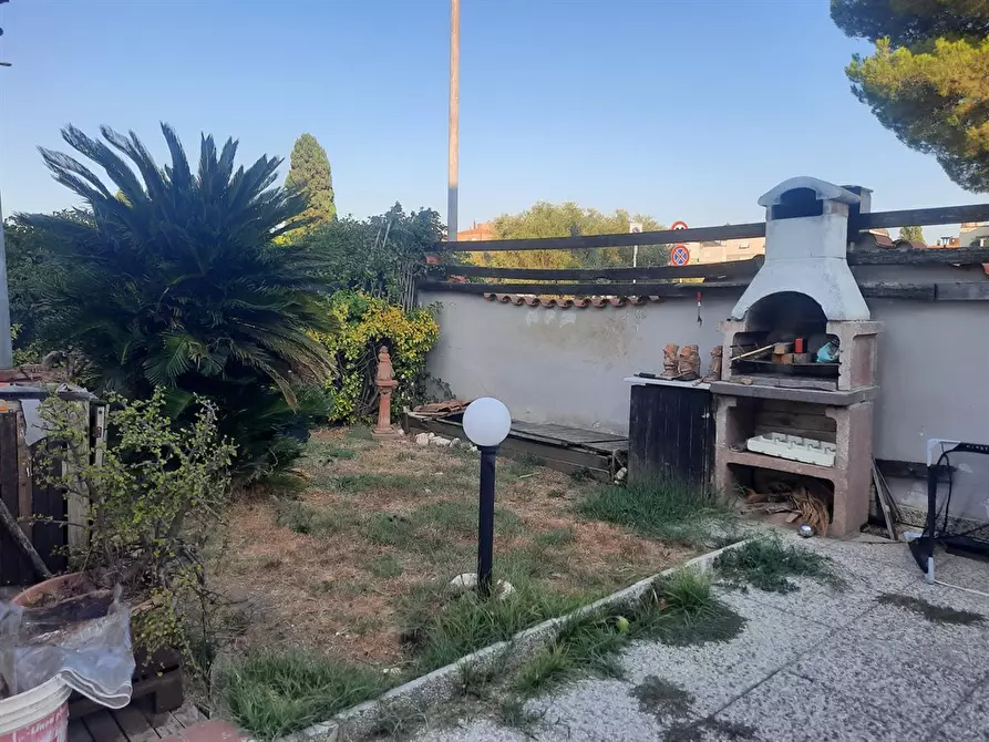 Immagine 1 di Casa semindipendente in vendita  a Livorno