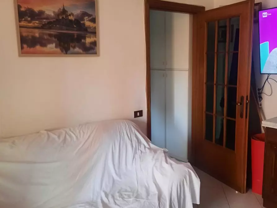 Immagine 4 di Casa semindipendente in vendita  a Livorno