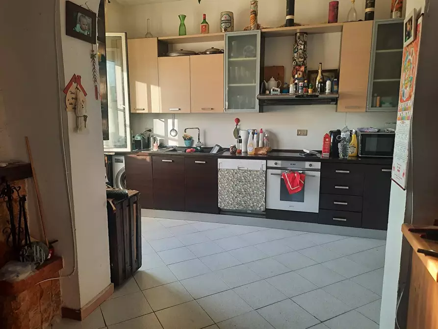 Immagine 3 di Casa semindipendente in vendita  a Livorno