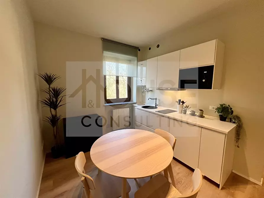 Immagine 3 di Appartamento in vendita  in Via F. Confalonieri 111 a Villasanta