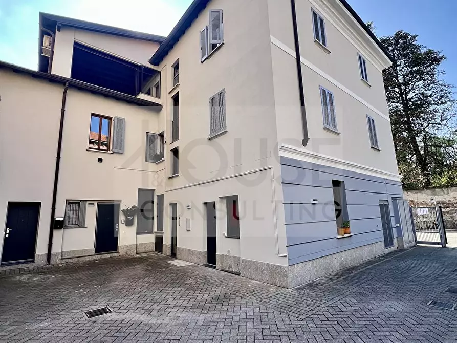 Immagine 4 di Appartamento in vendita  in Via Federico Confalonieri 111 a Villasanta