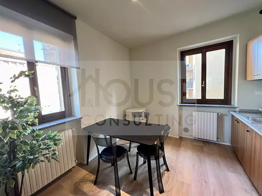 Immagine 1 di Appartamento in vendita  in Via Federico Confalonieri 111 a Villasanta