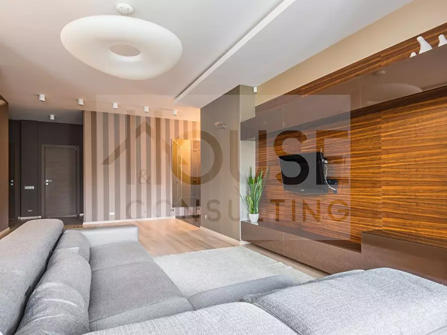 Immagine 1 di Appartamento in vendita  in Via Lorenzo Perosi 11 a Monza