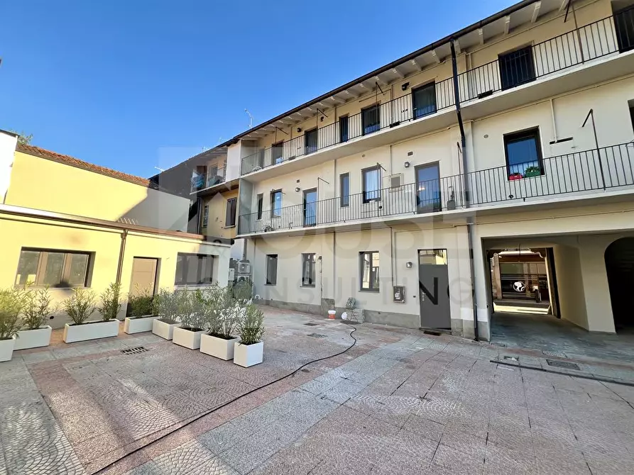 Immagine 4 di Appartamento in vendita  in Via Umberto I 40 a Arcore