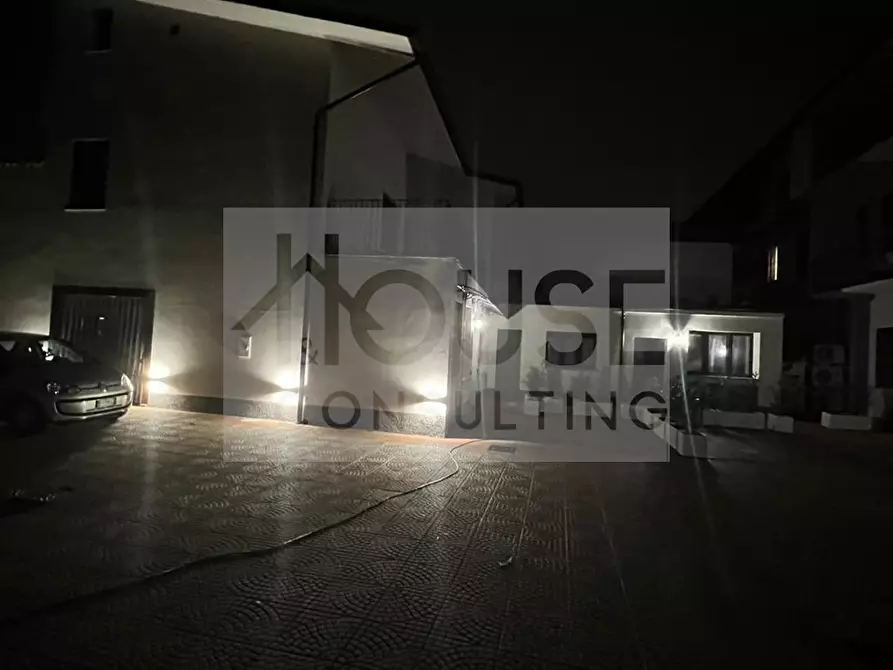 Immagine 6 di Appartamento in vendita  in Via Umberto I 40 a Arcore