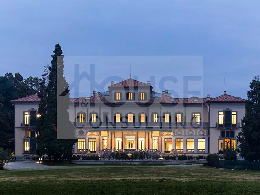 Immagine 8 di Appartamento in vendita  in Via Umberto I 40 a Arcore