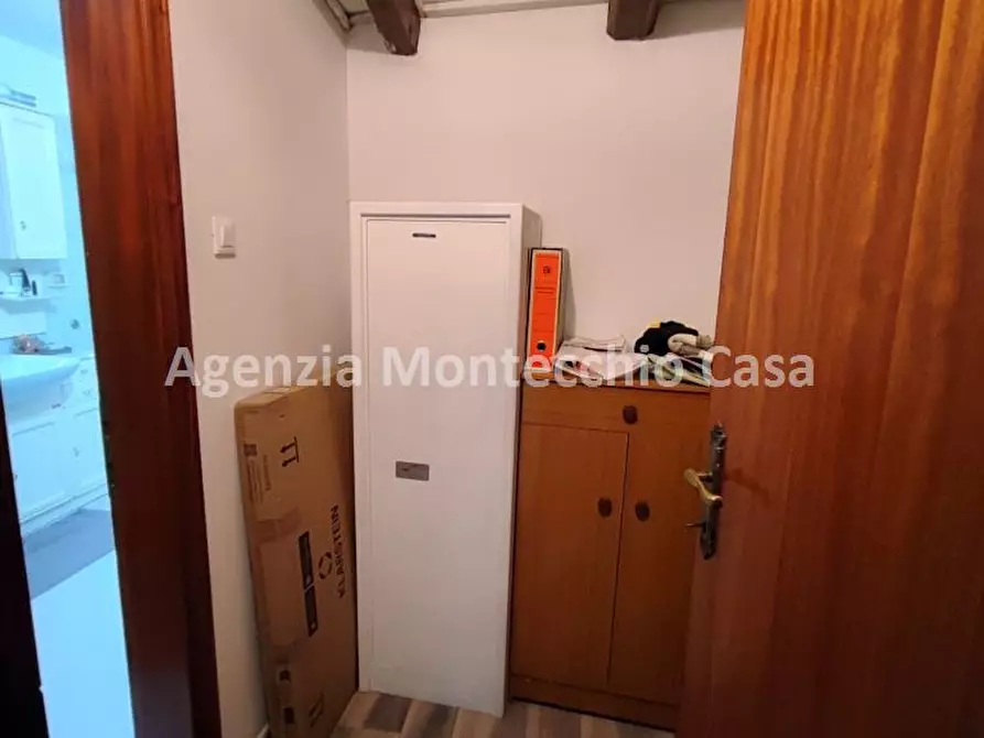 Immagine 1 di Casa indipendente in vendita  in Strada Comunale S. Silvestro a Montecalvo In Foglia