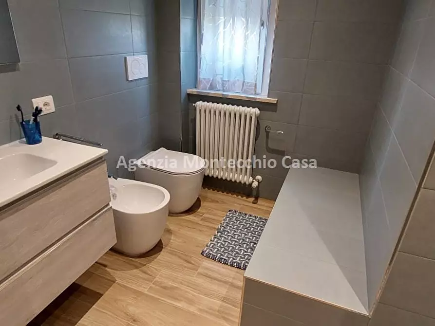 Immagine 2 di Villetta a schiera in vendita  in Via Indipendenza a Montelabbate