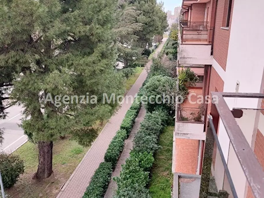 Immagine 2 di Appartamento in vendita  in Via A. Costa, 2 a Pesaro