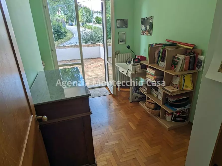 Immagine 1 di Appartamento in vendita  in Via Villagrande a Mombaroccio