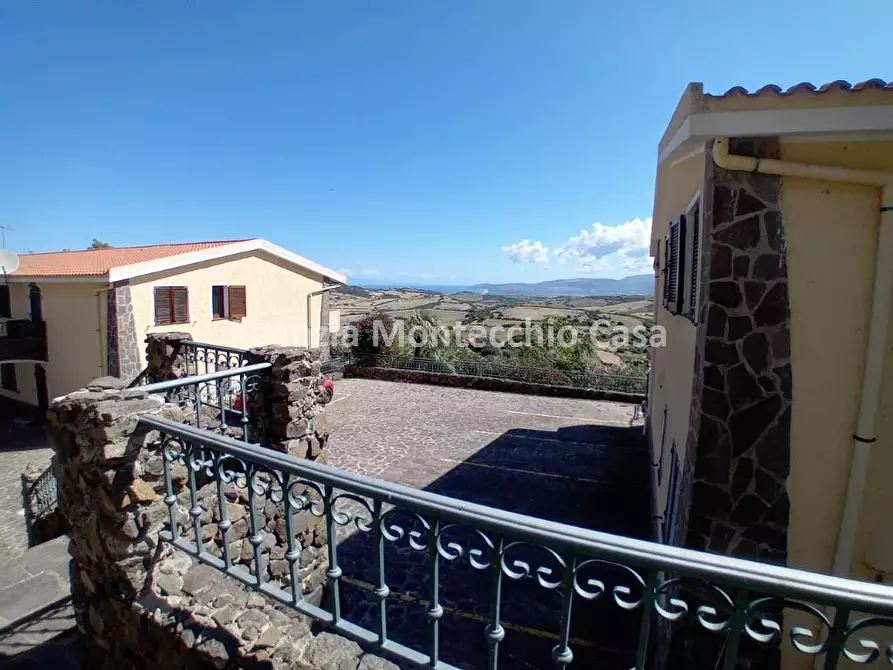 Immagine 9 di Appartamento in vendita  in Via Sedini a Castelsardo