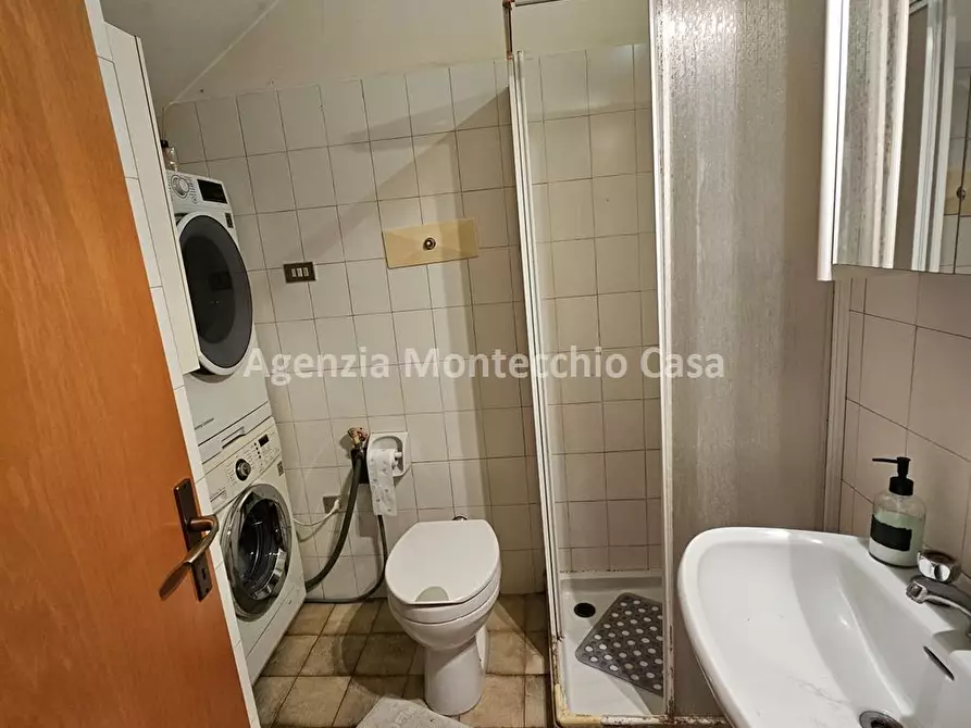 Immagine 4 di Appartamento in vendita  in Via Vittorio Veneto a Petriano