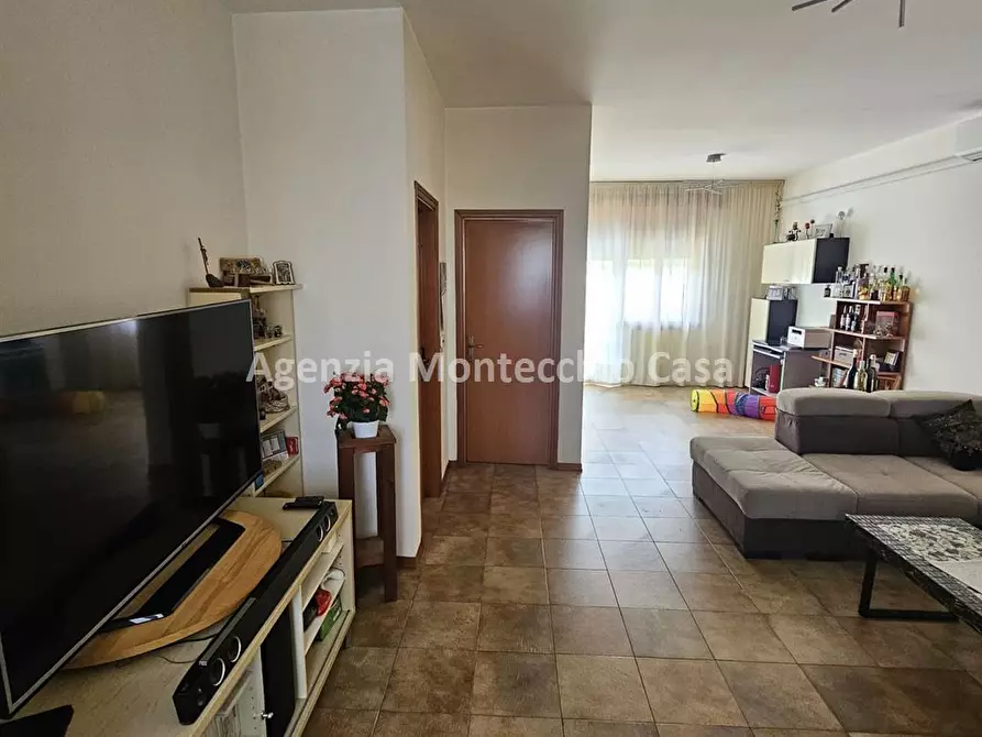 Immagine 8 di Appartamento in vendita  in Via Vittorio Veneto a Petriano