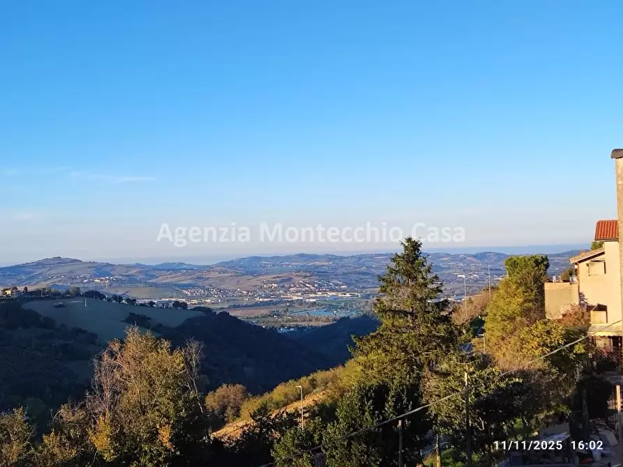 Immagine 1 di Casa indipendente in vendita  in Via Roma a Vallefoglia
