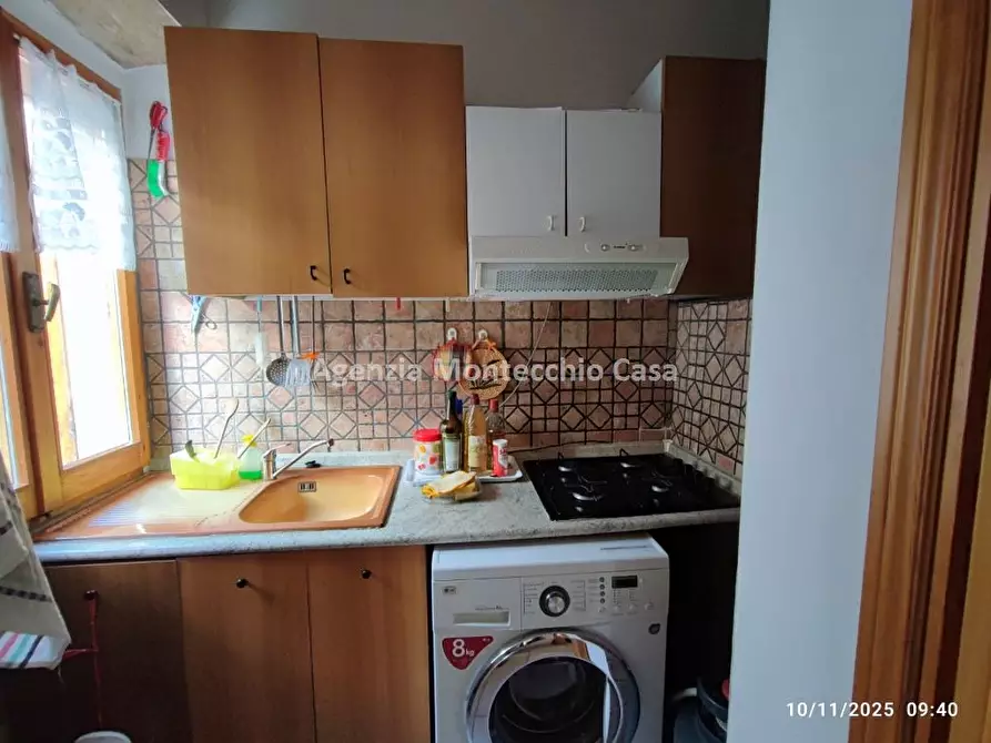 Immagine 5 di Casa semindipendente in vendita  in Via del Forno a Urbino