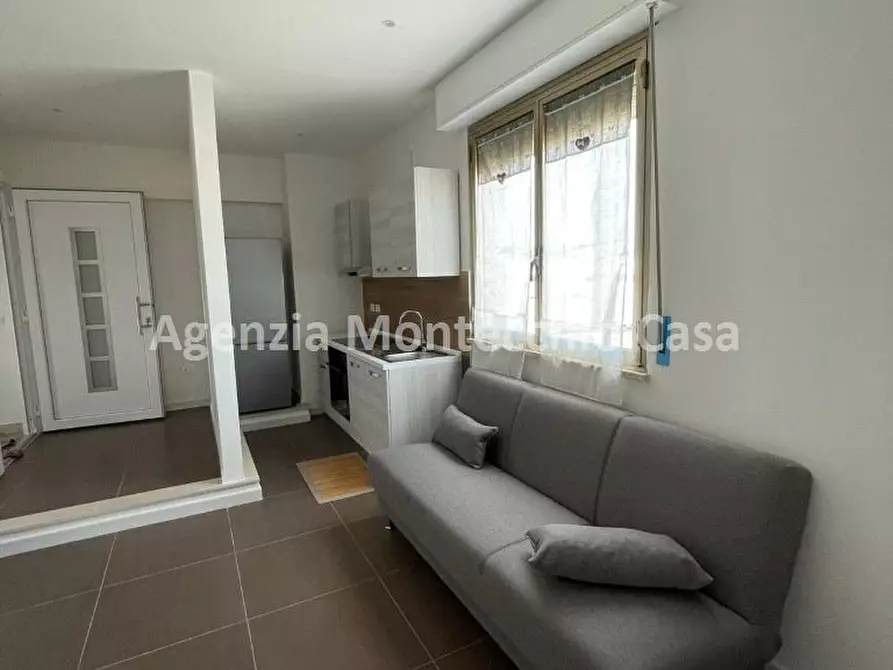 Immagine 3 di Capannone industriale in vendita  in Via Divisione Legnano a Pesaro