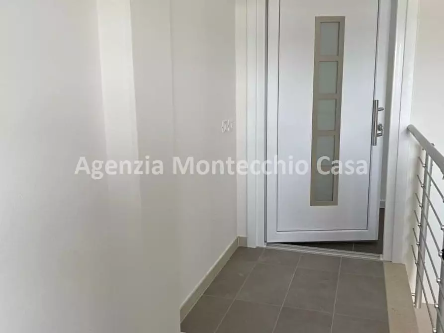 Immagine 7 di Capannone industriale in vendita  in Via Divisione Legnano a Pesaro