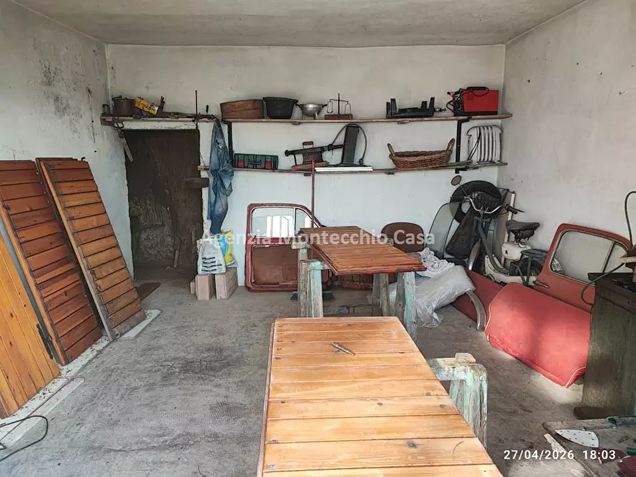 Immagine 4 di Rustico / casale in vendita  in Strada Monteromanesco a Pesaro