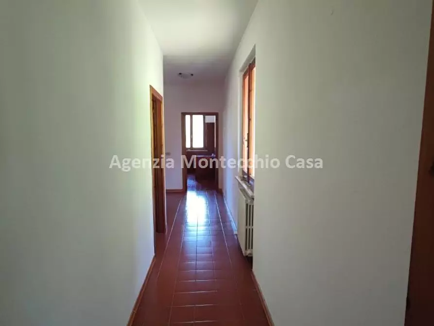 Immagine 2 di Rustico / casale in vendita  in Strada Monteromanesco a Pesaro