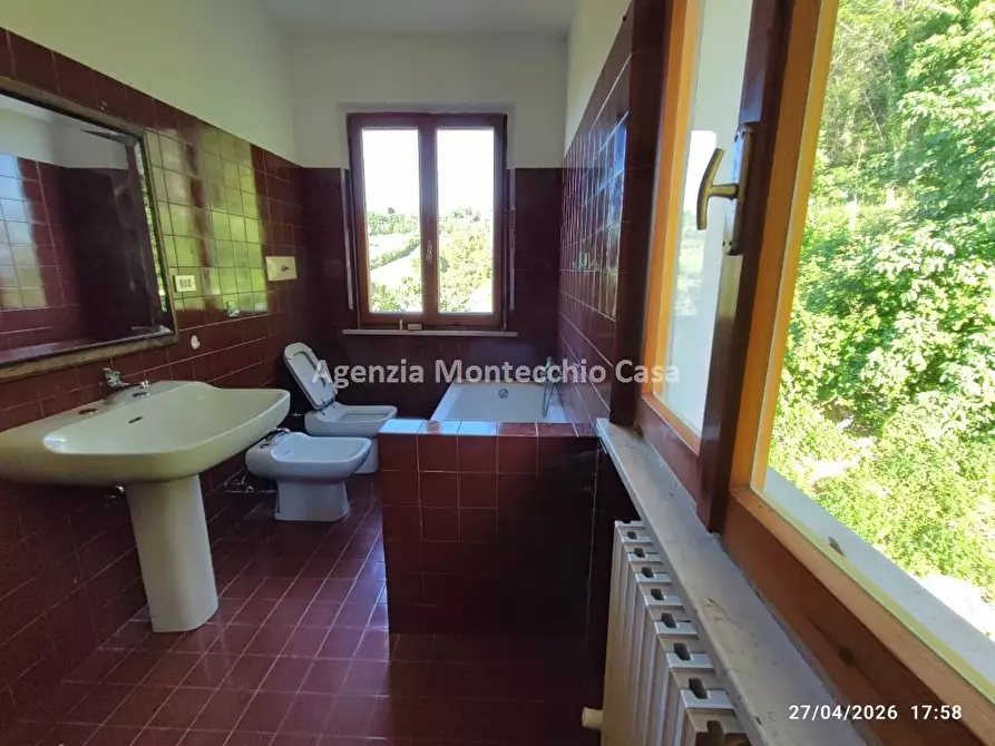 Immagine 3 di Rustico / casale in vendita  in Strada Monteromanesco a Pesaro