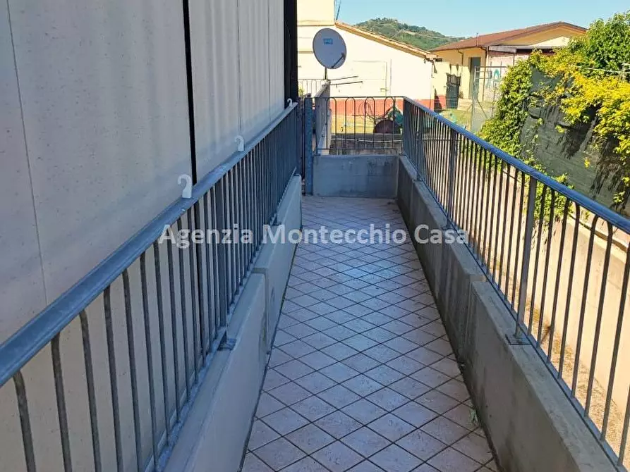 Immagine 2 di Appartamento in vendita  in Via Ticino a Montecalvo In Foglia