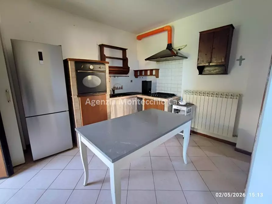 Immagine 5 di Appartamento in vendita  in Via Ticino a Montecalvo In Foglia