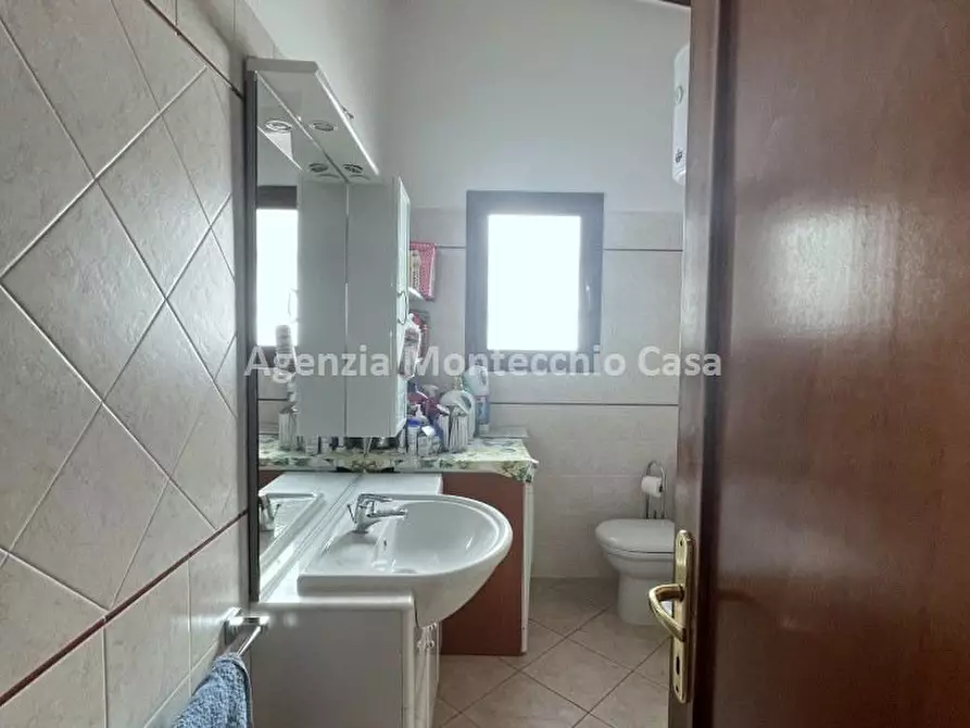 Immagine 1 di Appartamento in vendita  in Via Lombardia a Castelsardo