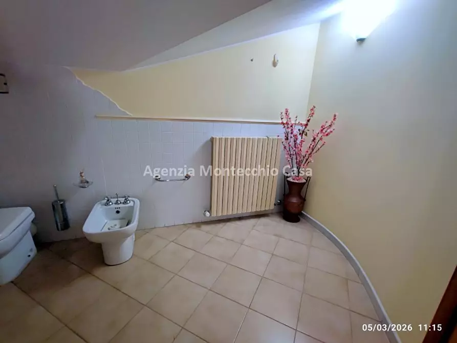 Immagine 7 di Appartamento in vendita  in Via Monte Cristallo a Pesaro