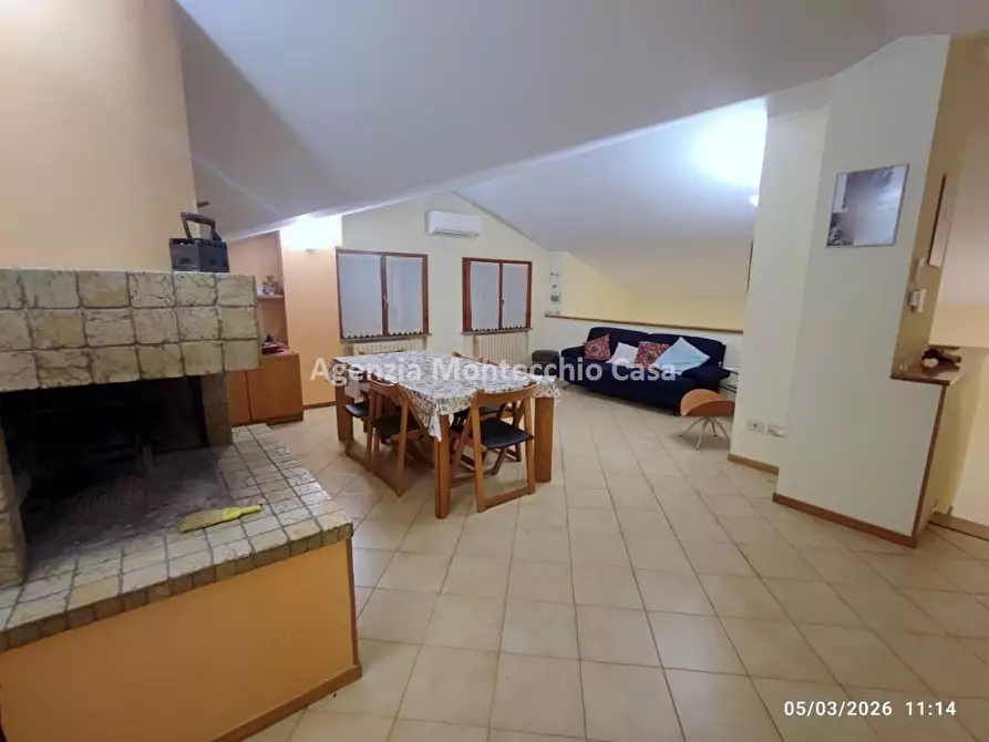 Immagine 4 di Appartamento in vendita  in Via Monte Cristallo a Pesaro