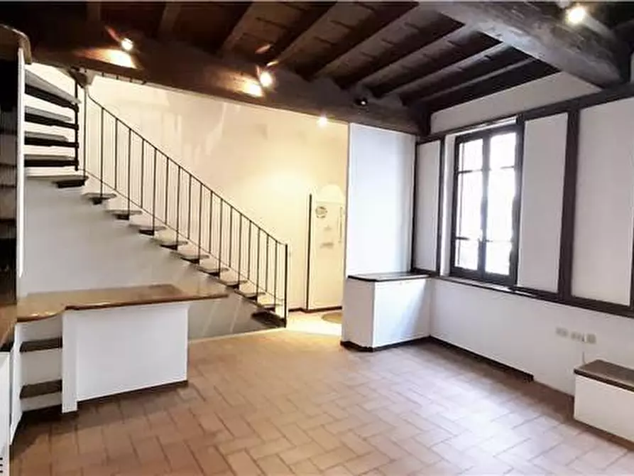 Immagine 5 di Casa indipendente in vendita  a Mantova