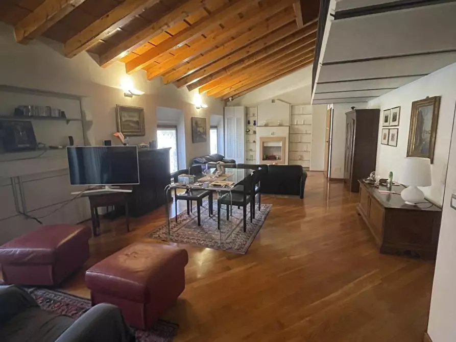 Immagine 1 di Appartamento in vendita  in Orefici a Mantova