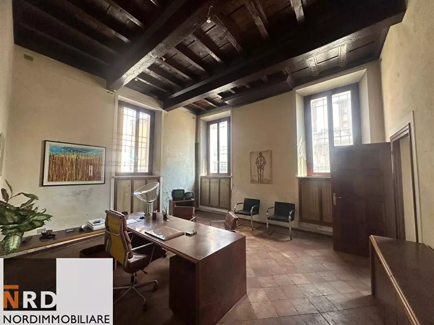 Immagine 7 di Ufficio in vendita  a Mantova