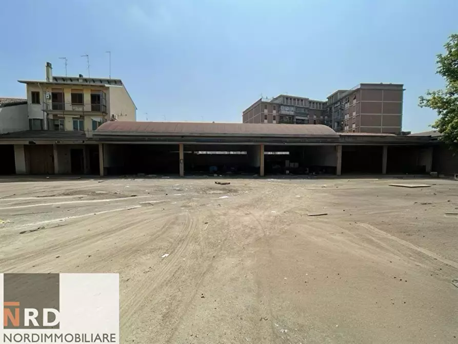 Immagine 6 di Box auto in vendita  in Mori 56 a Mantova