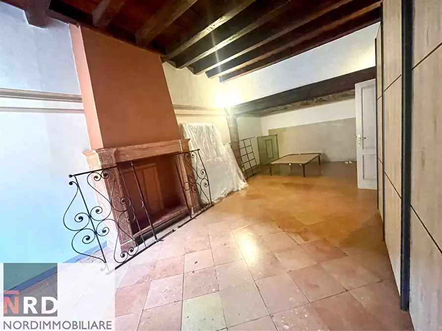 Immagine 4 di Appartamento in vendita  a Mantova